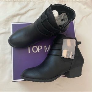 BRAND NEW Top Moda black booties
